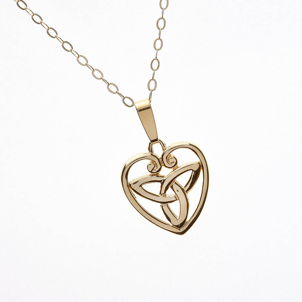 10ct Y/gold Trinity Knot Inside Scolloped Open Heart Pendant 18 Chain  a classic example of the beautiful celtic friendship knot encased in a scalloped outer rim.