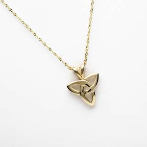 10 carat gold trinity knot pendant