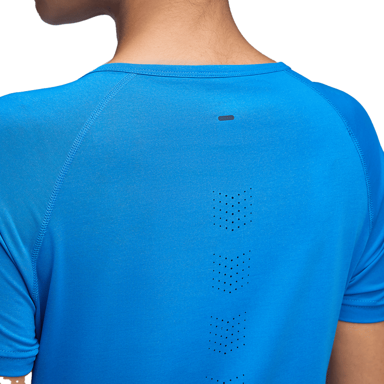 Tempo Tee