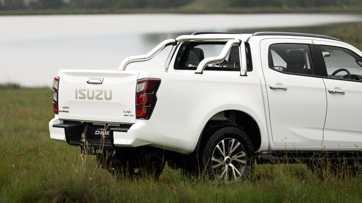 Showcasing V-cross
