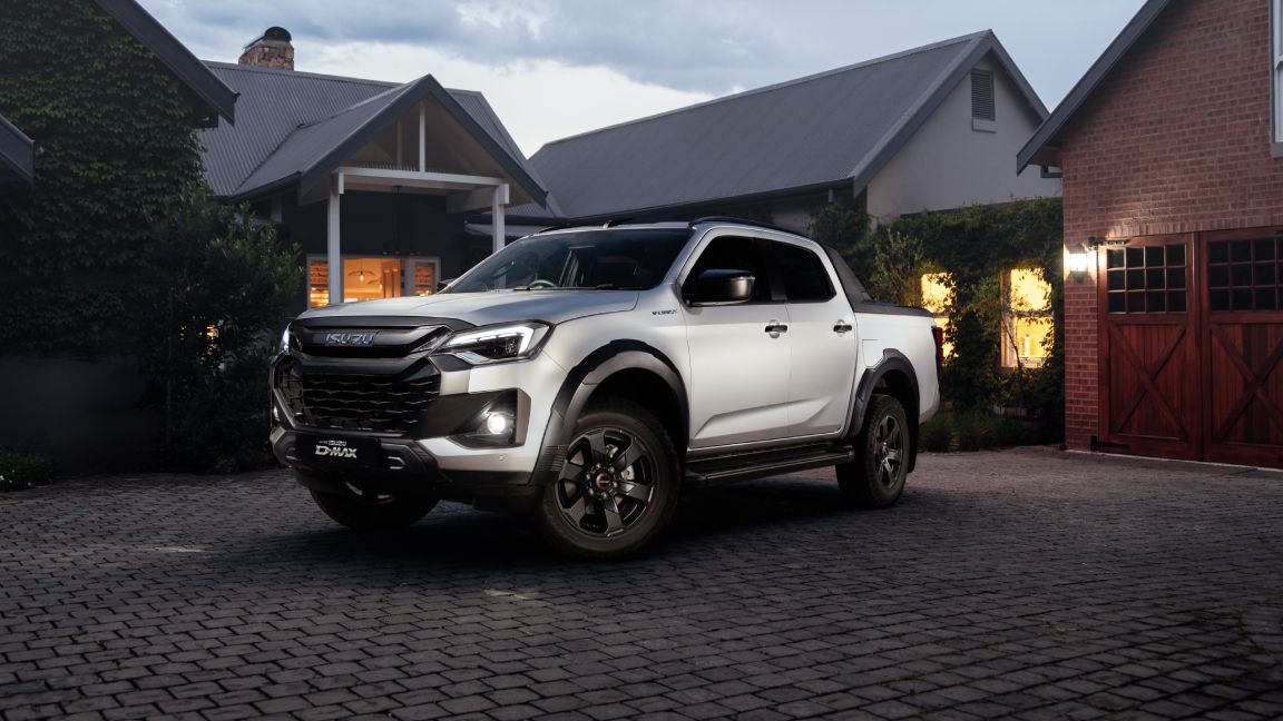 showcasing V-cross in low lighting