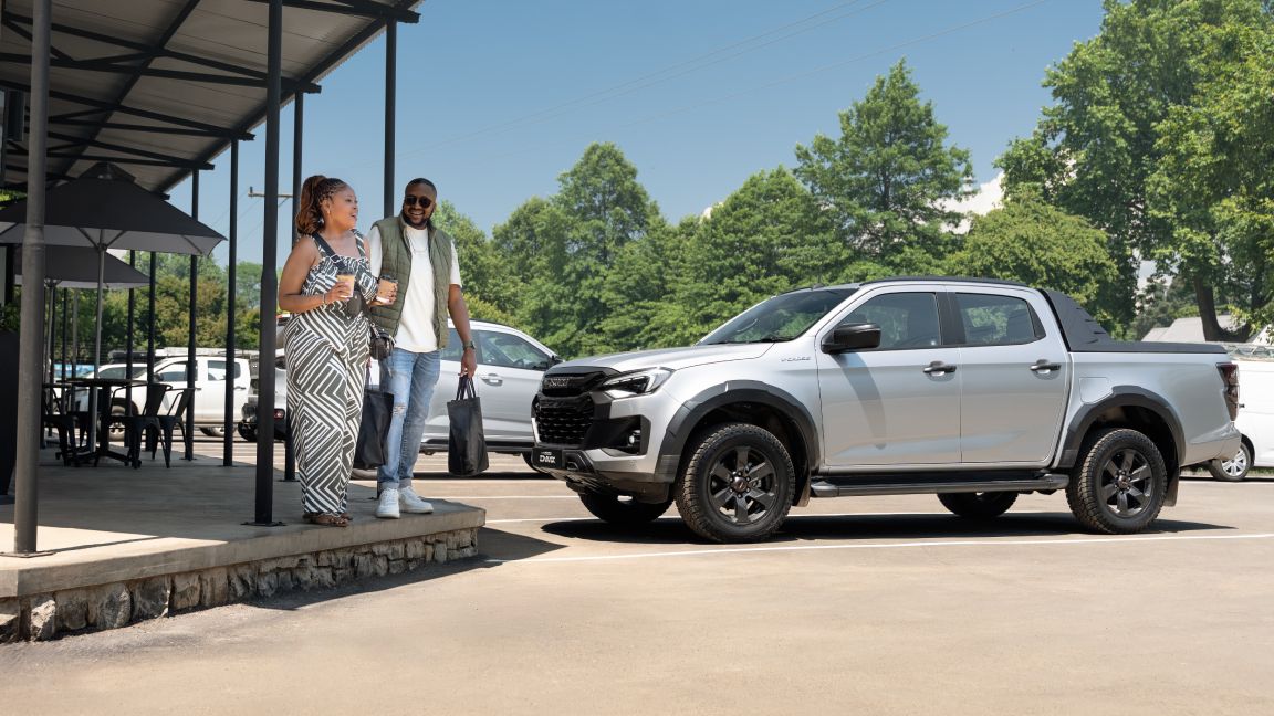 showcasing V-cross