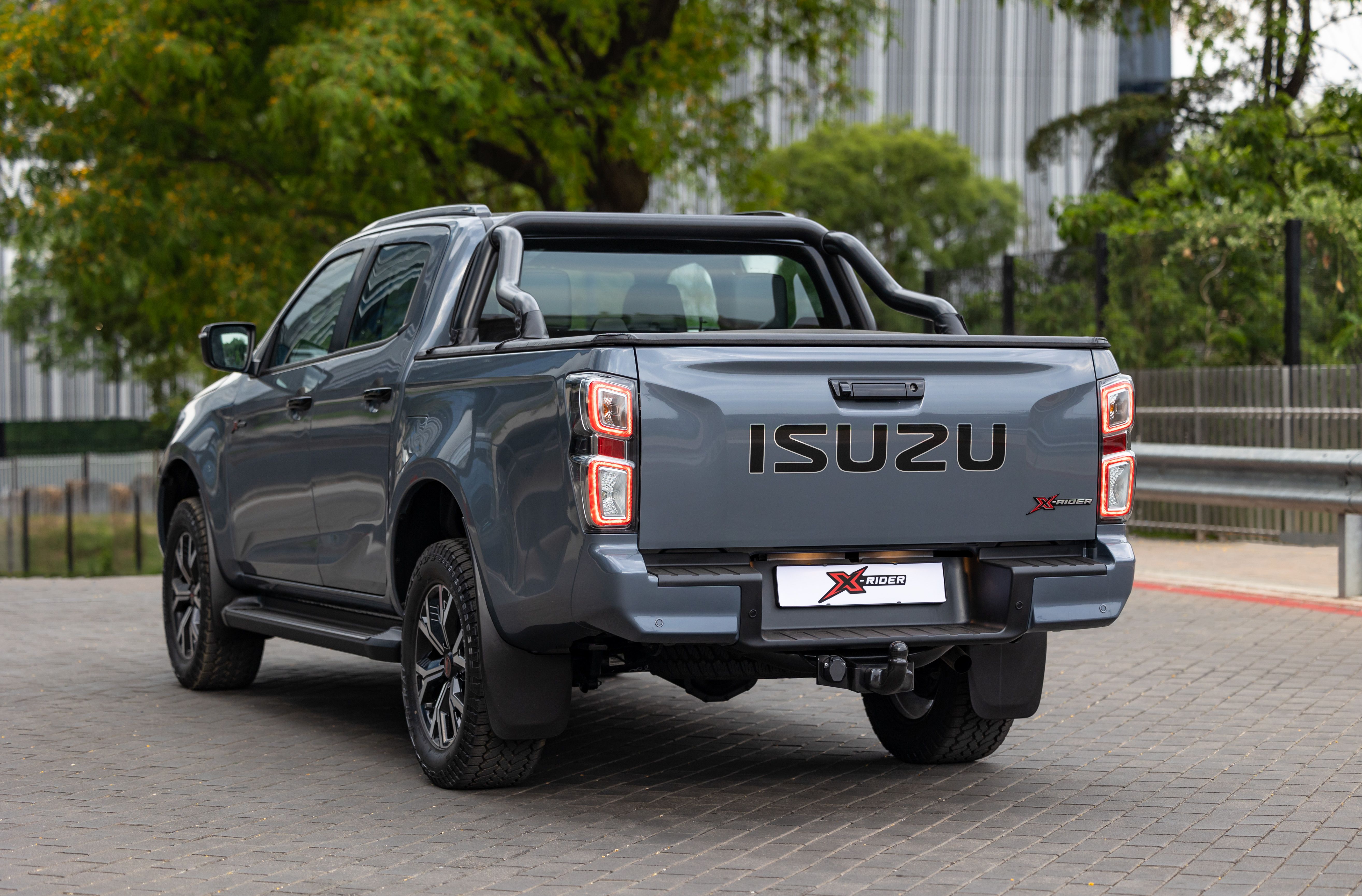 discover-the-isuzu-x-riders-get-bakkie-specs-prices