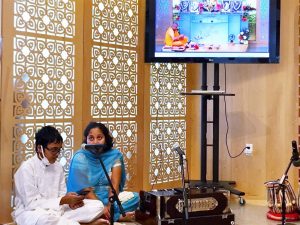 07-24 Prasoona & Vittal Offer a Devotional Song