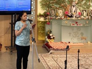 06-18 Rashmi Joshi Offers a Devotional Song