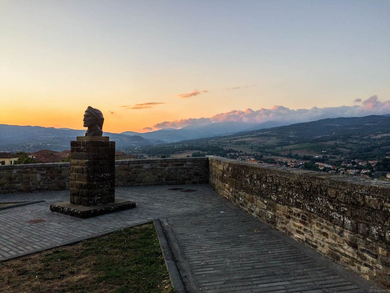 Tramonto casentinese dal castello di Poppi
