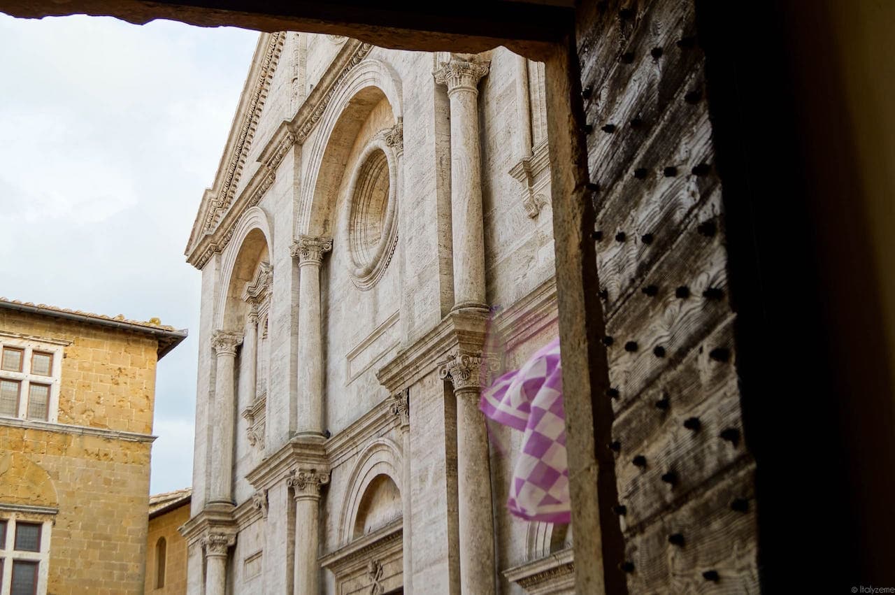 L'oculus della Cattedrale di Pienza