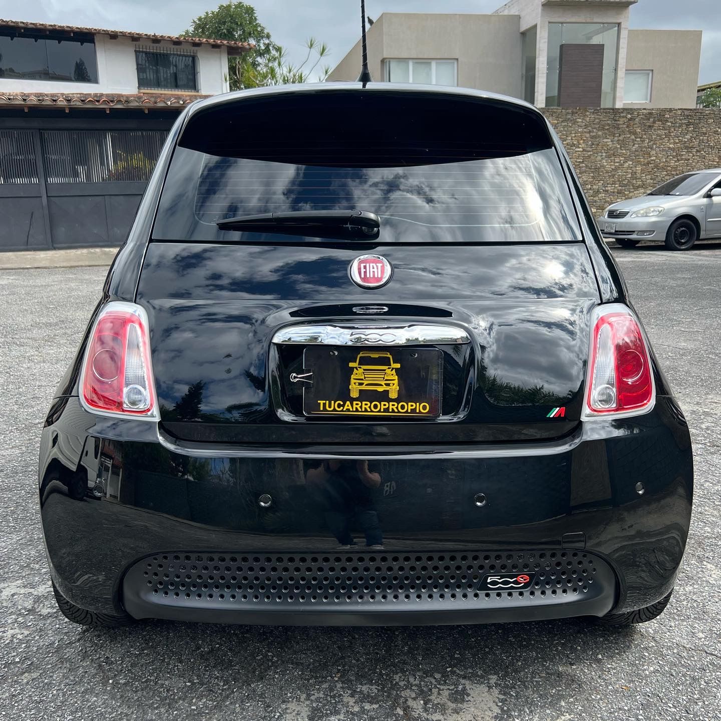 car-img-5