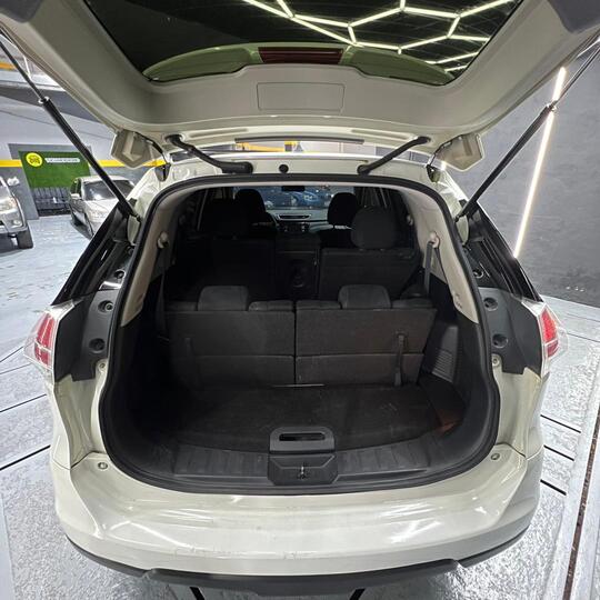 car-img-4