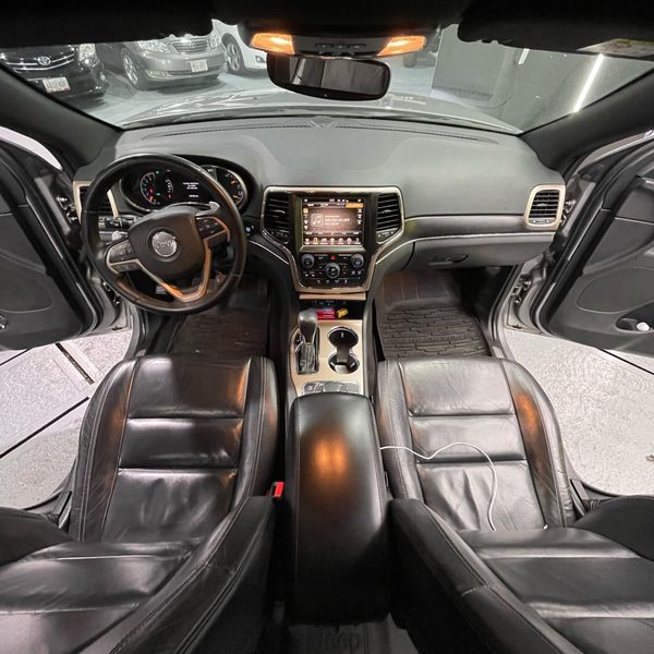 car-img-7