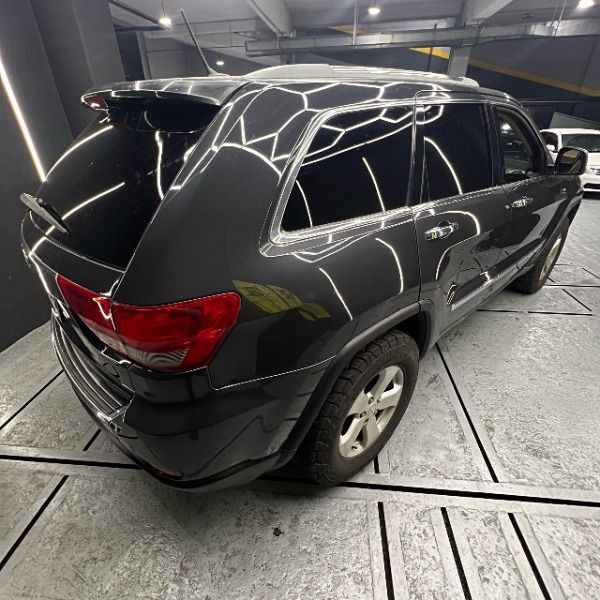 car-img-3