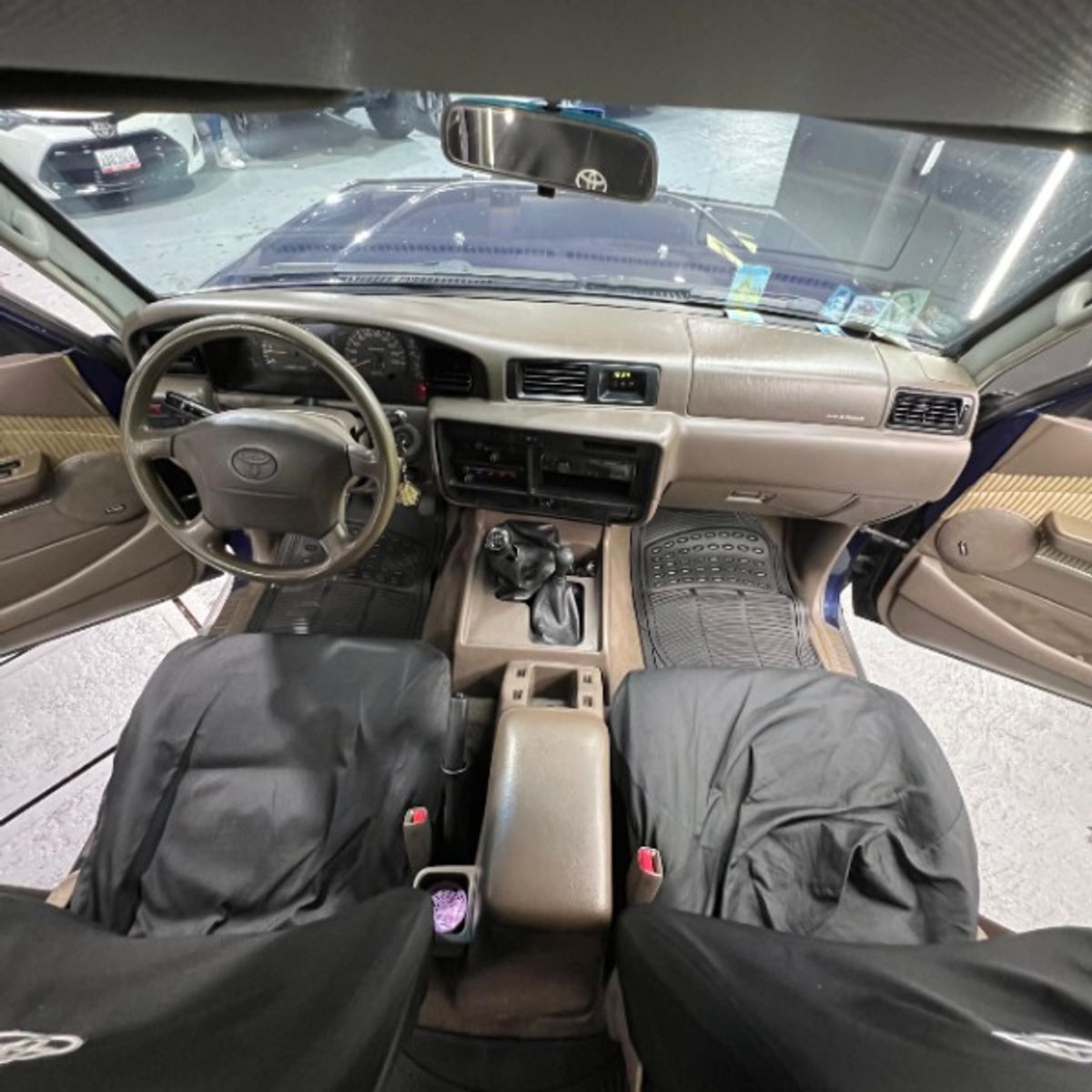 Foto 4 de Toyota Autana LX