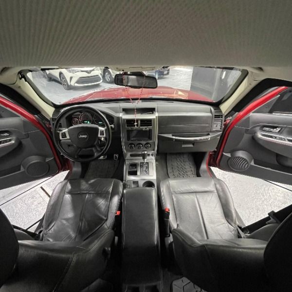 car-img-3