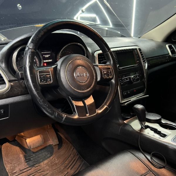 car-img-4