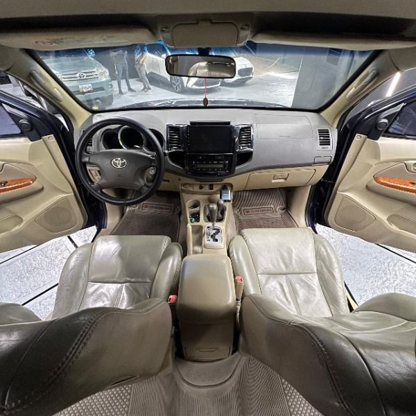 car-img-4