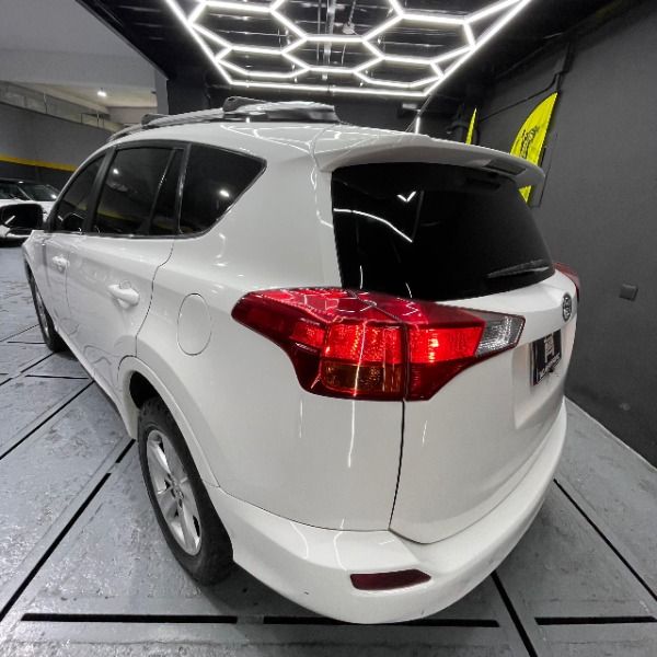 car-img-4