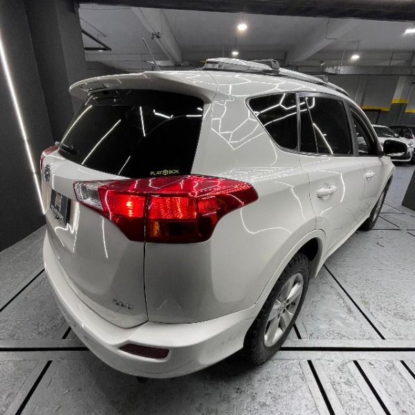car-img-3