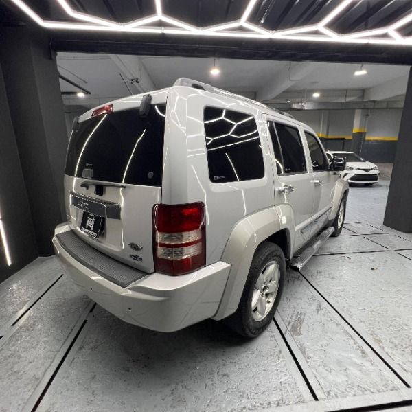 car-img-2