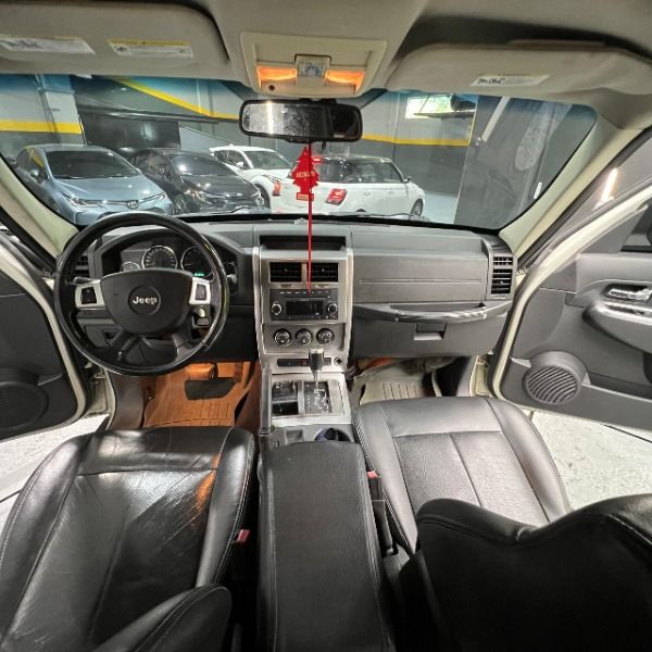 car-img-5