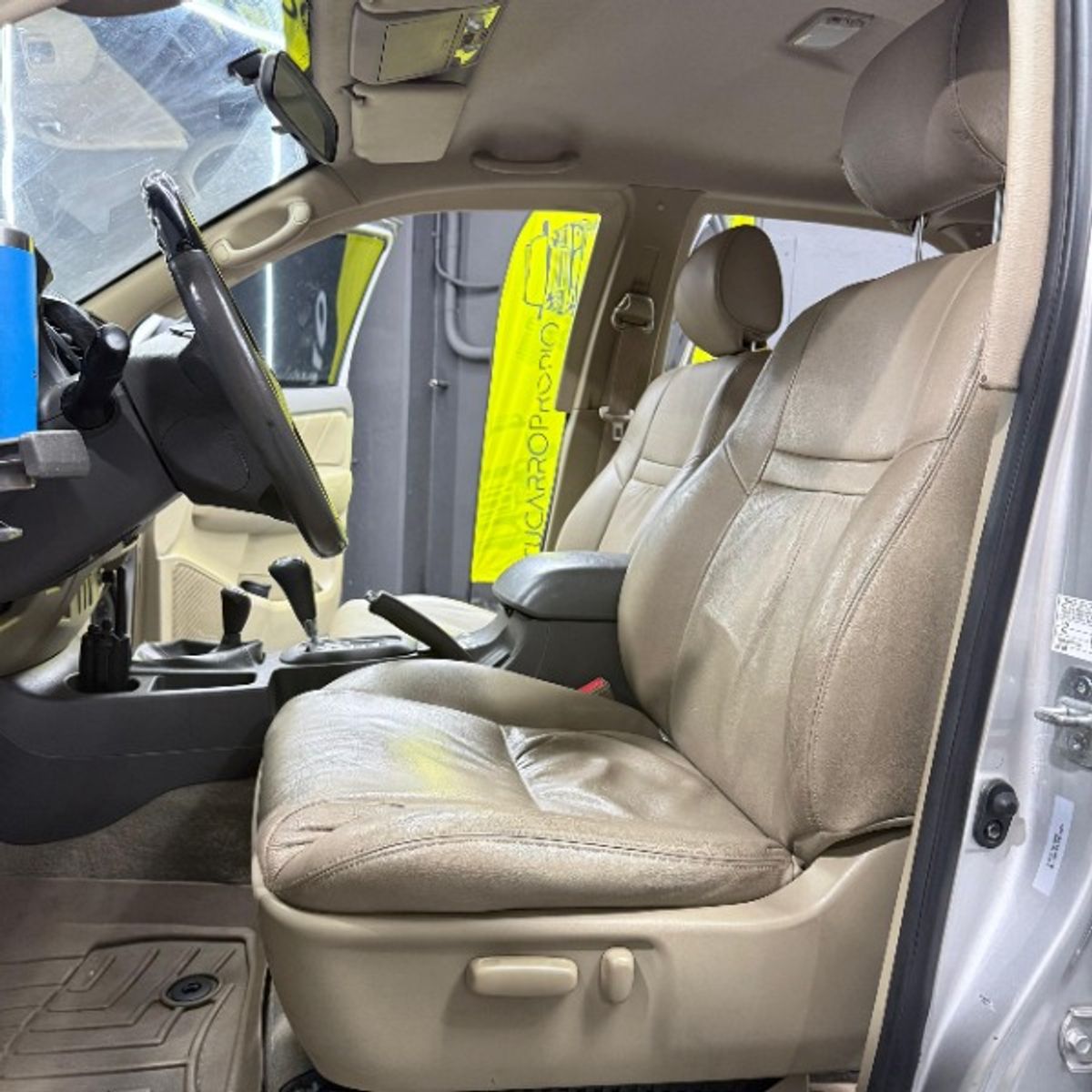 Foto 6 de Toyota Fortuner SR