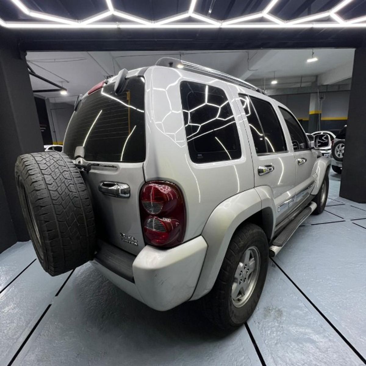 Foto 3 de Jeep Cherokee Liberty Limited
