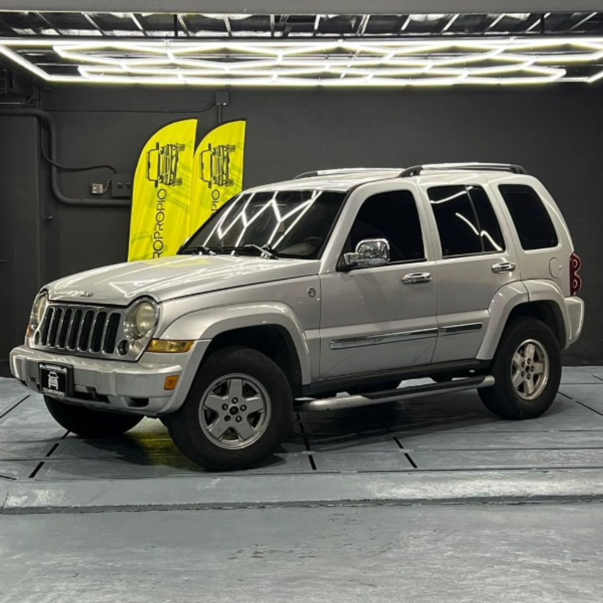 Foto 1 de Jeep Cherokee Liberty Limited