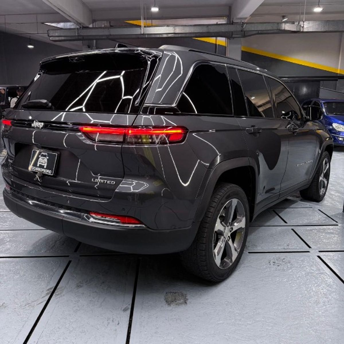Foto 3 de Jeep Grand Cherokee Limited