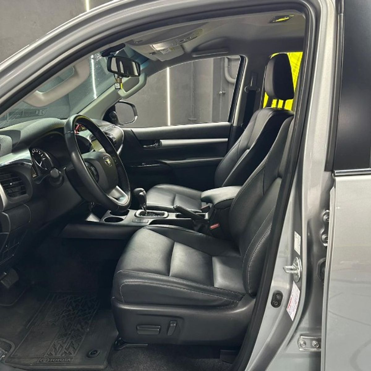 Foto 8 de Toyota Hilux SRX