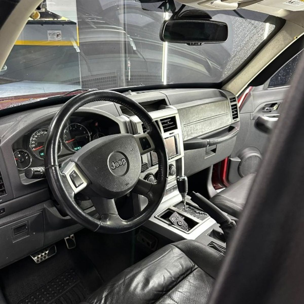 Foto 10 de Jeep Cherokee KK Limited