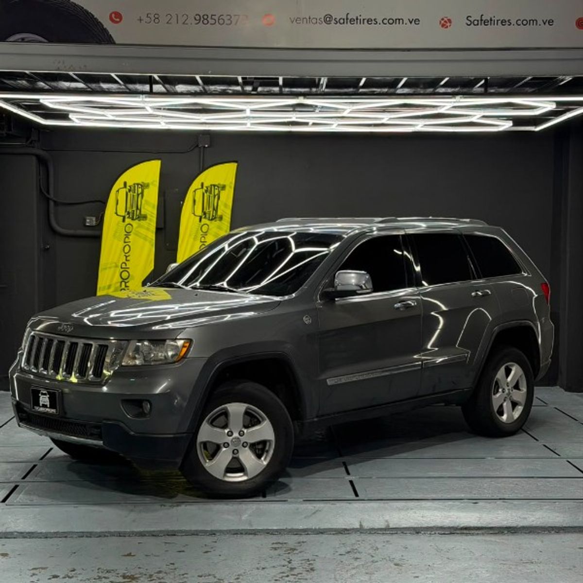 Foto 1 de Jeep Grand Cherokee Limited