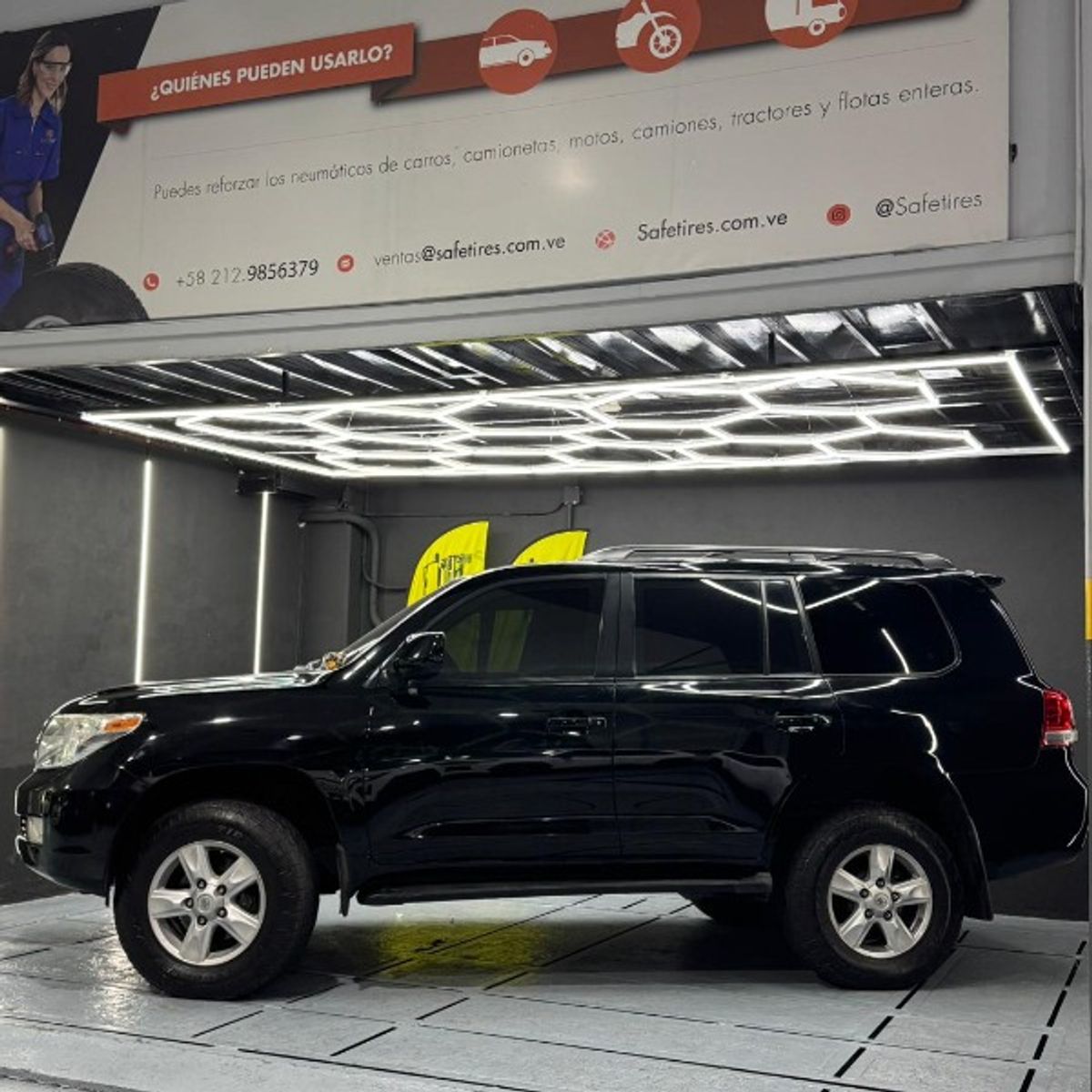Foto 2 de Toyota Land Cruiser Roraima