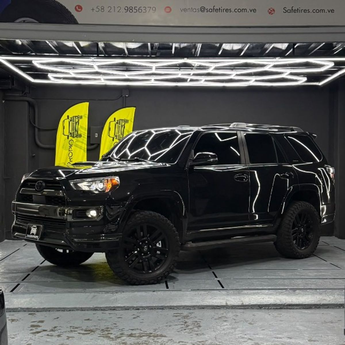 Foto 1 de Toyota 4Runner Limited Nightshade