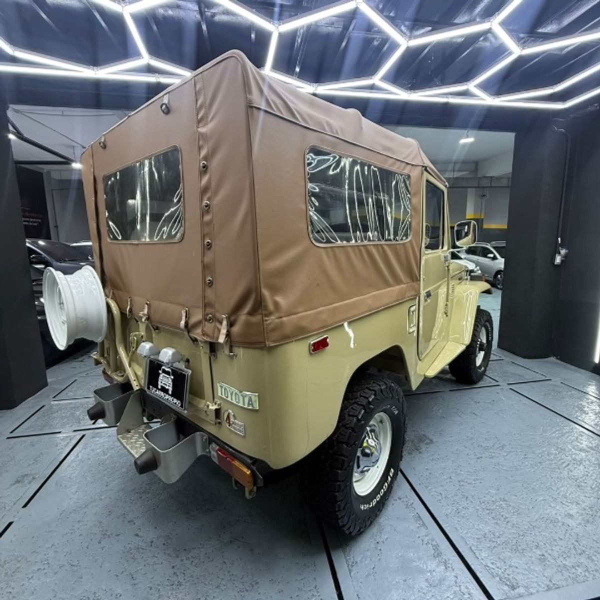 Foto 5 de Toyota FJ 40