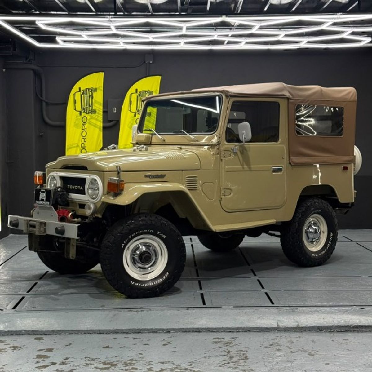 Foto 1 de Toyota FJ 40