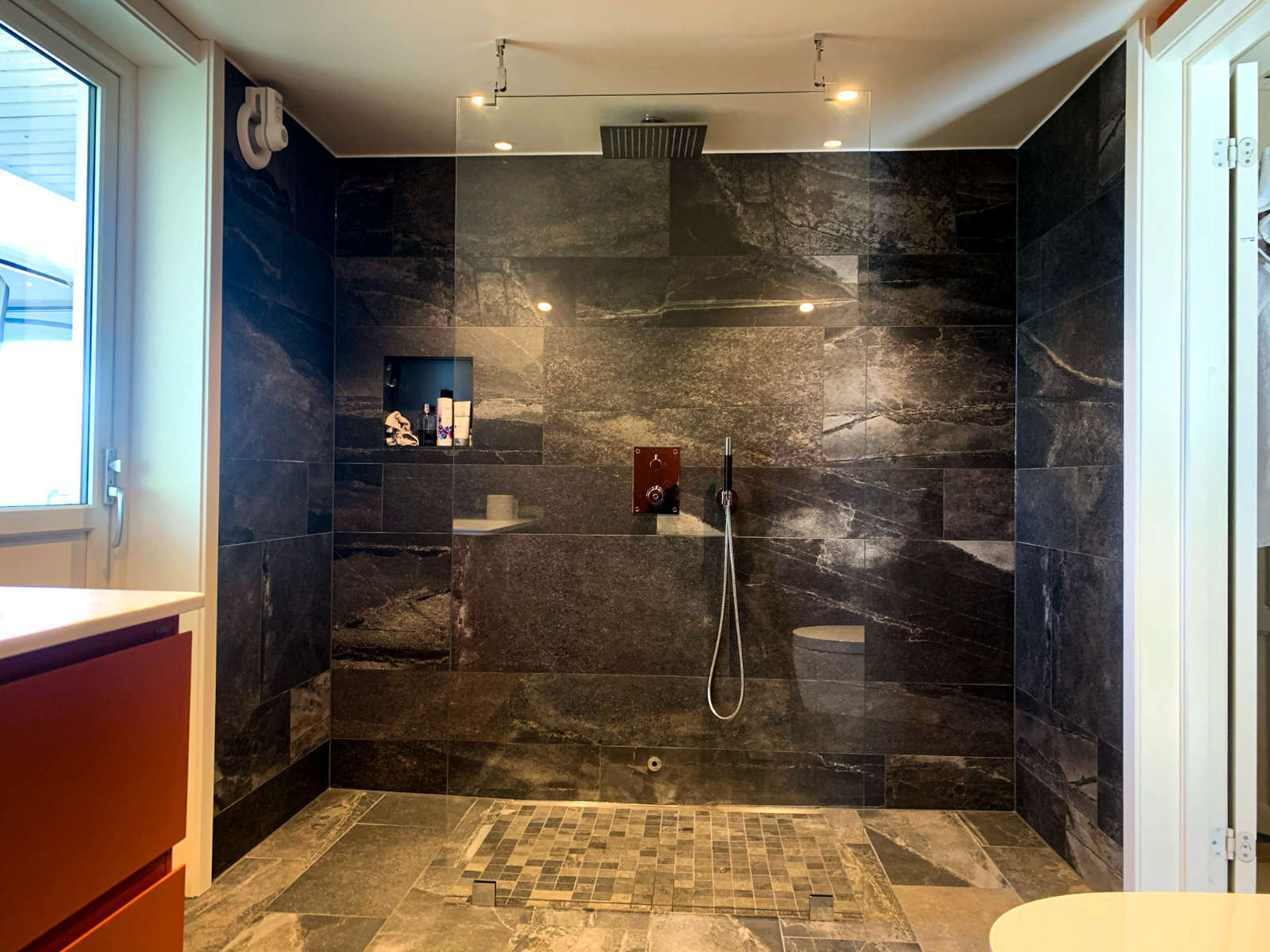 Badrenovering i Hamna