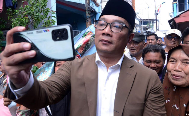 Jokowi Terkejut, Rumah Ridwan Kamil Digeledah KPK: Apa yang Terjadi?