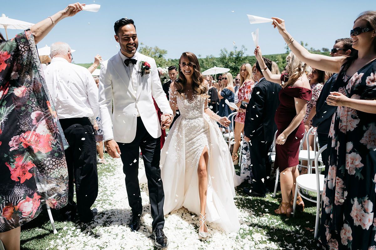 Real Wedding - David & Cayleigh, Lobethal SA | Ivory Tribe