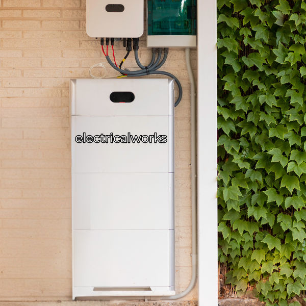 Hybrid inverter touchscreen showing battery SOC — time-of-use solar charging London MCS