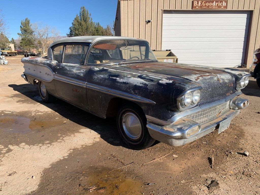 1958 Pontiac Chieftain –