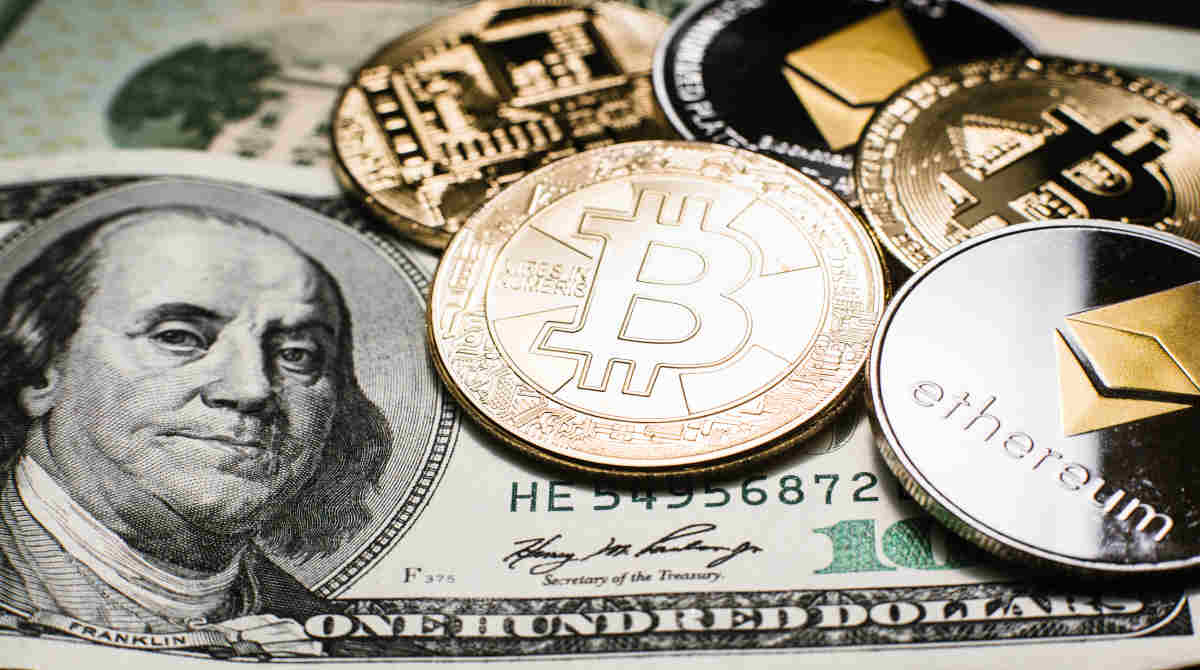 A visual comparison between traditional fiat currency and cryptocurrencies like Bitcoin.