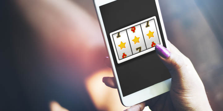 A map of Australia with casino chip icons indicating the popularity of online pokies.