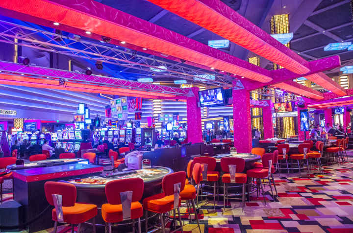 A collage showing the various perks of the MGM rewards program including dining and entertainment.