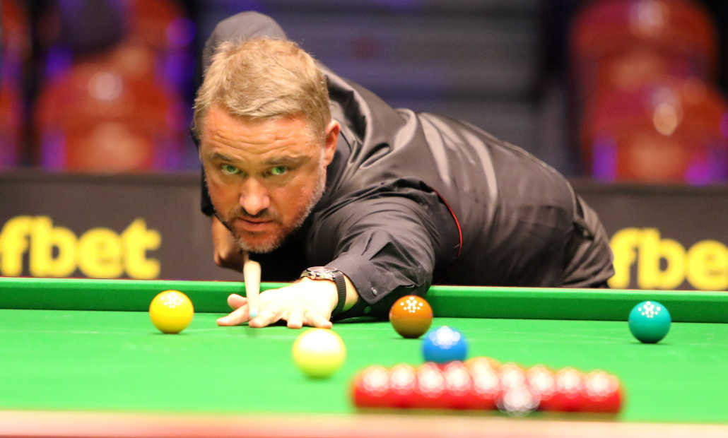 Stephen Hendry, who dominated snooker in the 1990s