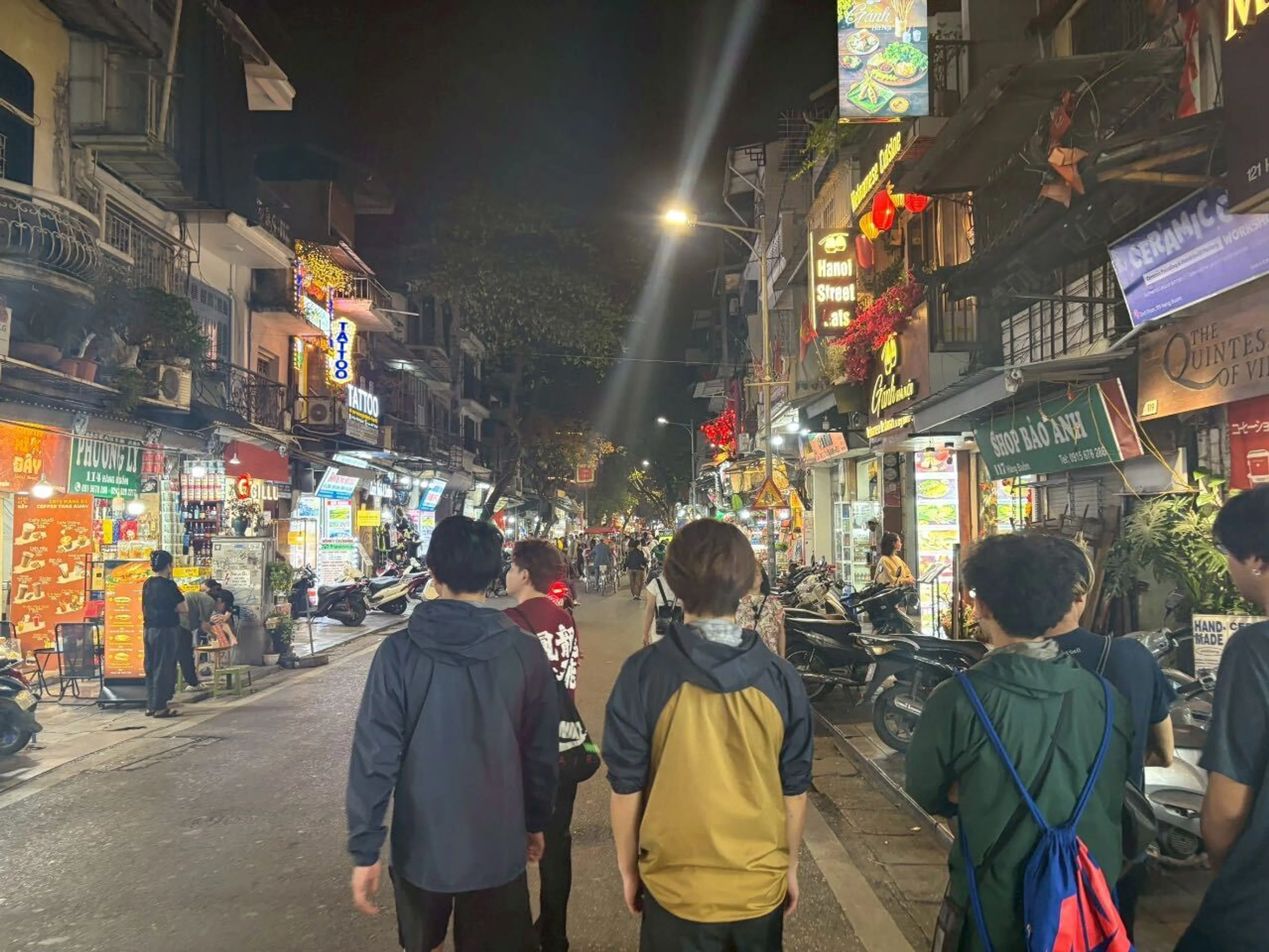 旧市街を散策