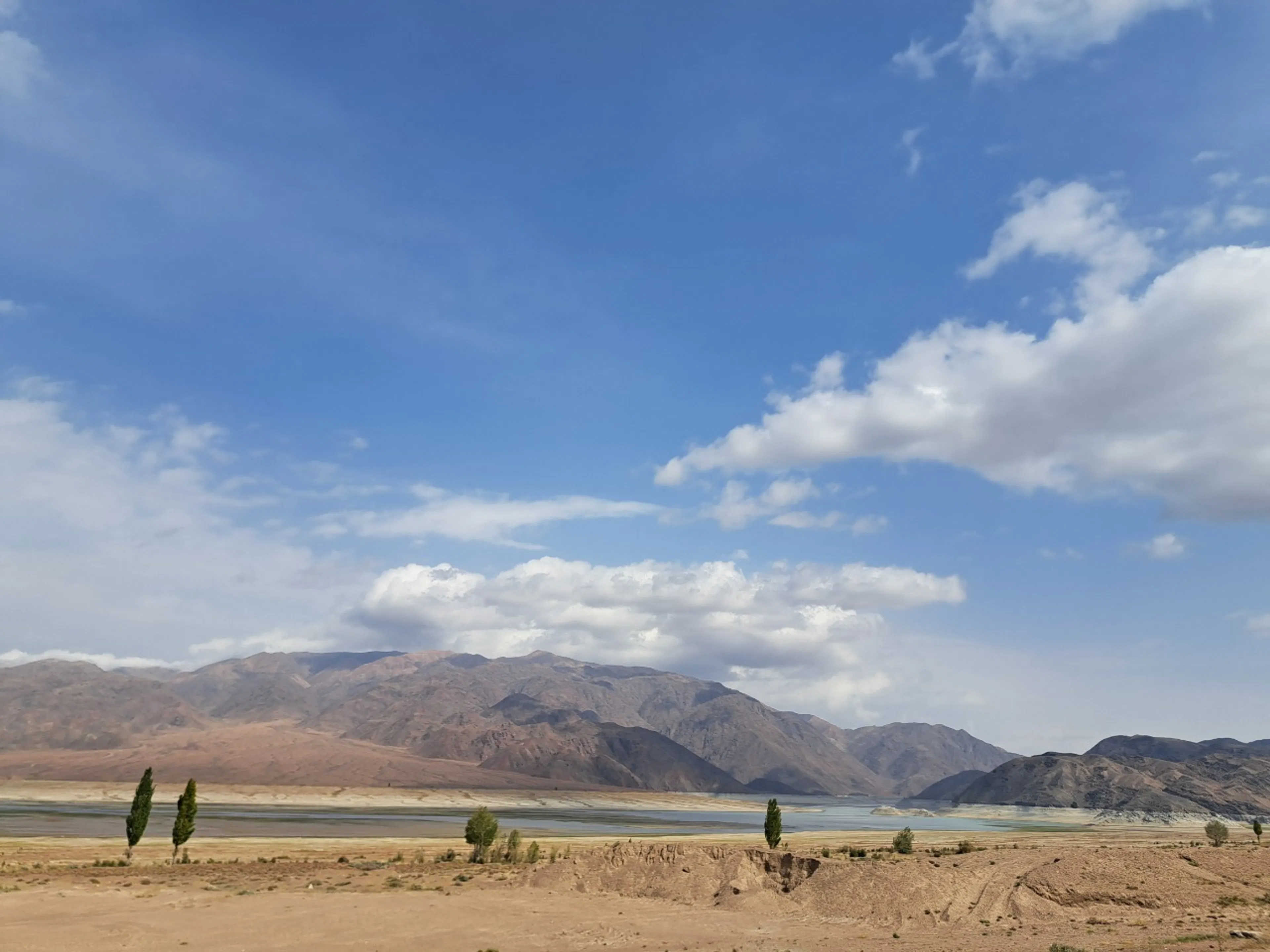 イシククル湖行くよ