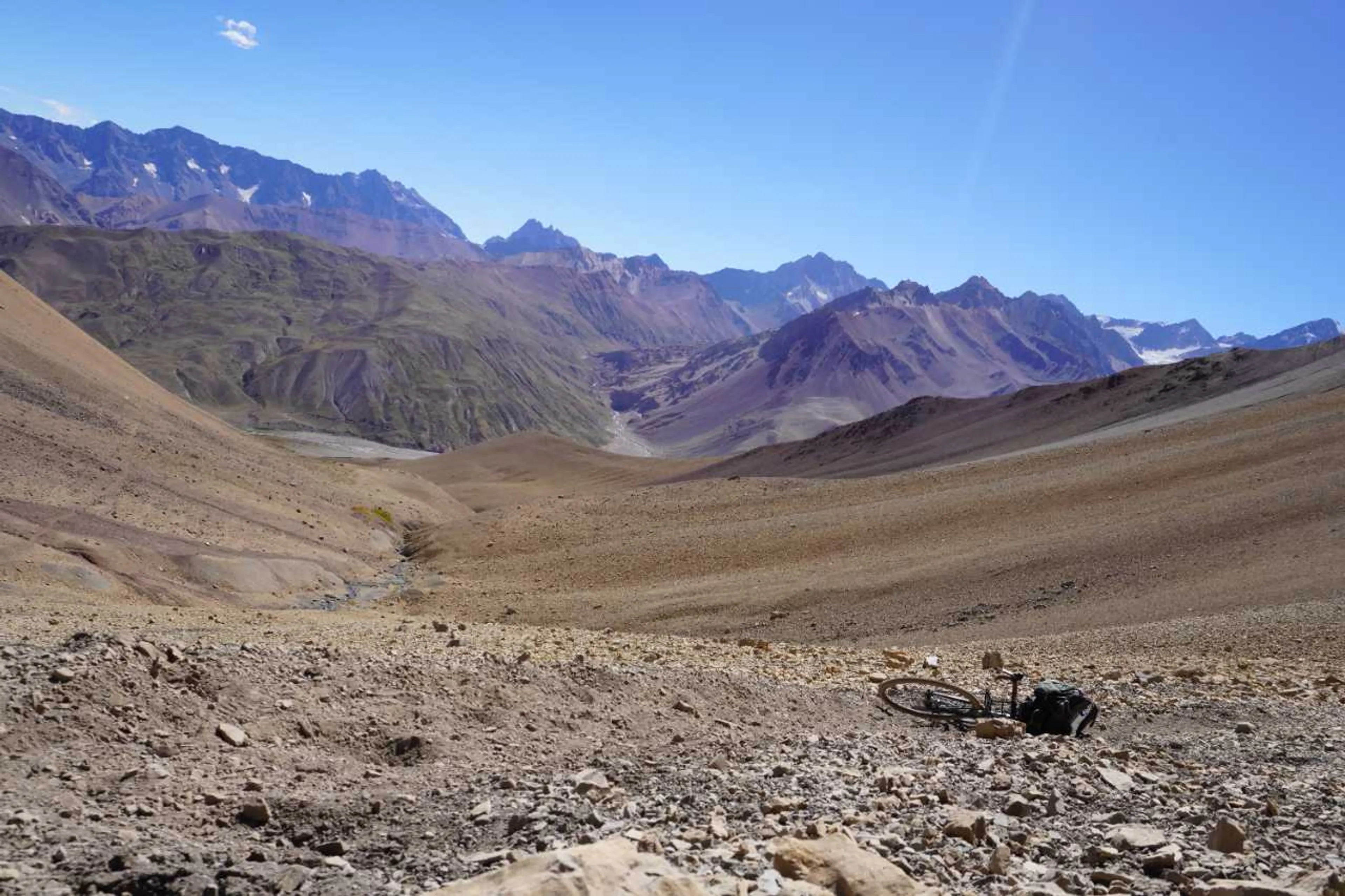 急斜面だし、砂がサラサラでなかなか進まなかった。