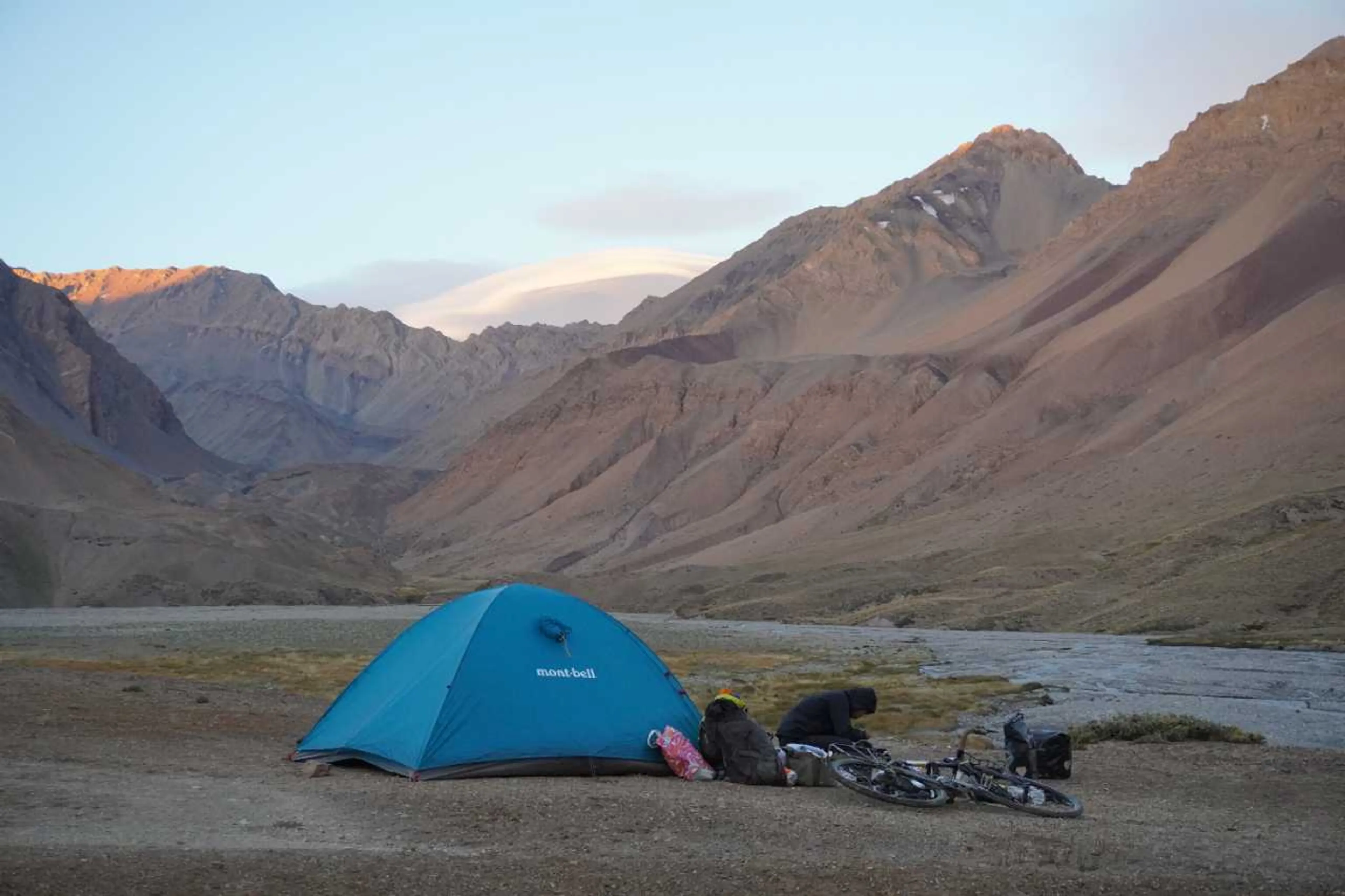 ここに来るまでも結構補給スポットはあったので、食料的にはこまらないはず。