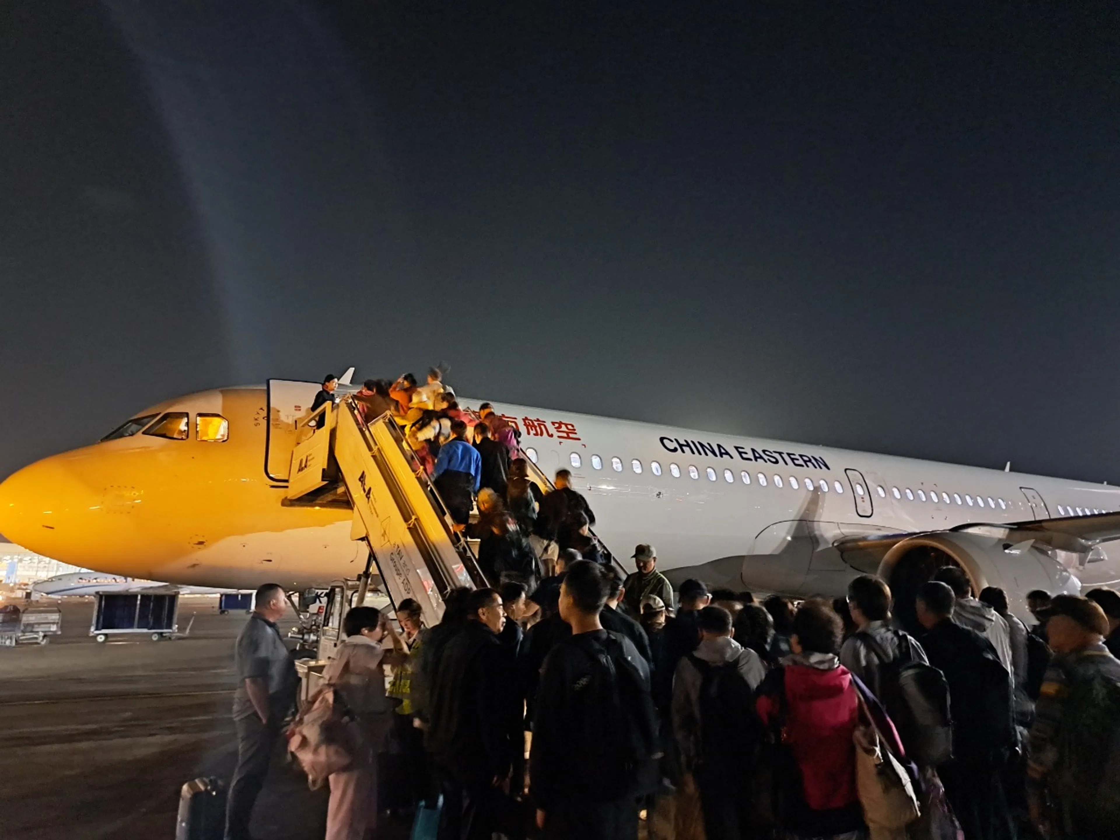 アルマトゥイ→上海。はじめて地上から乗った