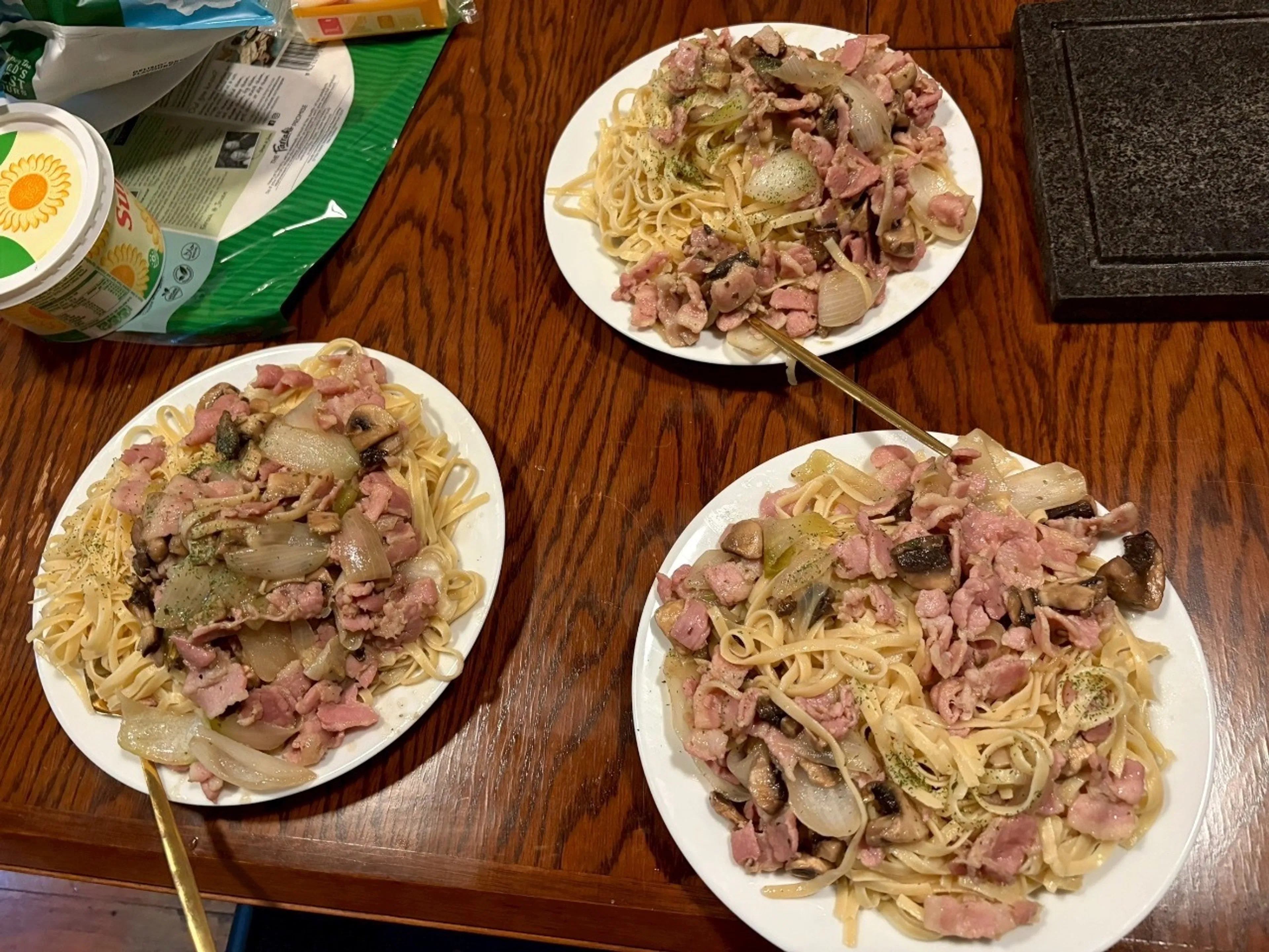 今夜はバターきのこパスタ