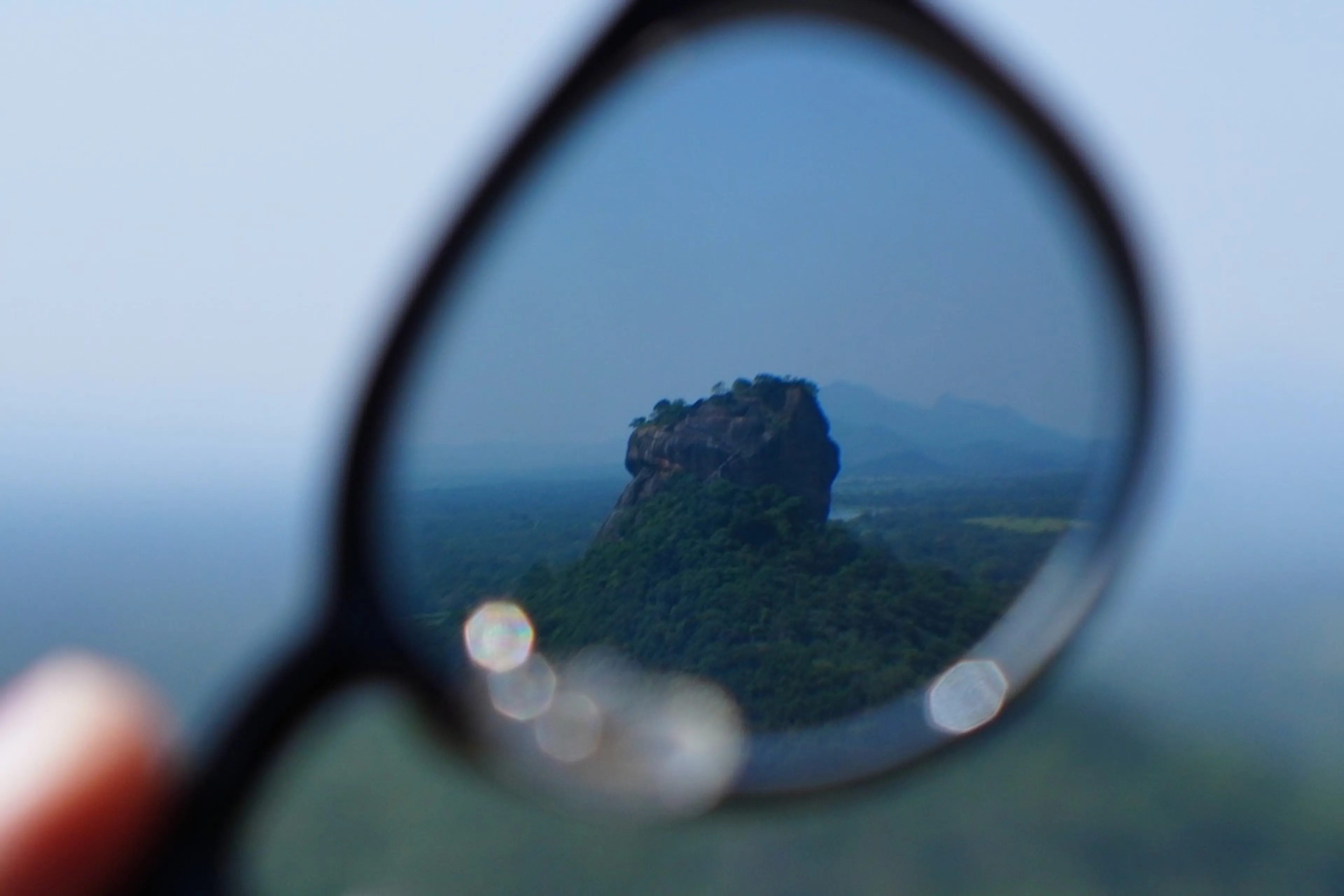 この後サングラス破壊した